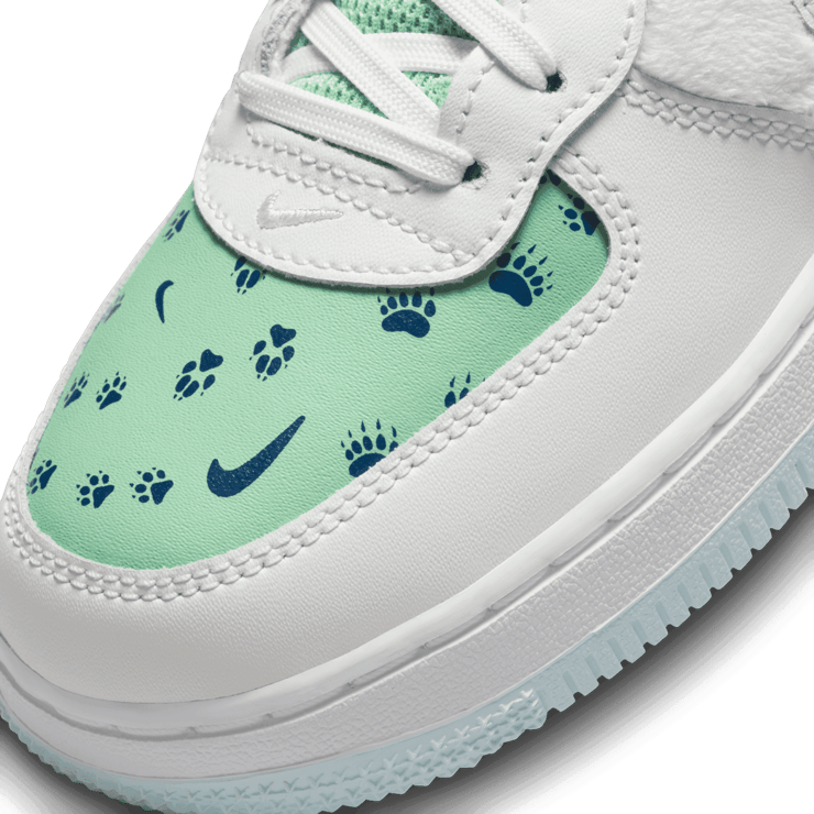 Nike Air Force 1 Low Bear Tracks (PS) Angle 4