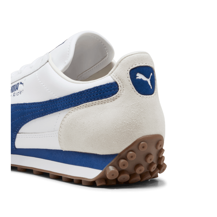 PUMA Easy Rider Mix Sneakers in White Angle 4