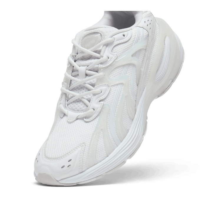 PUMA Inverse Echo Sneakers in White Angle 3