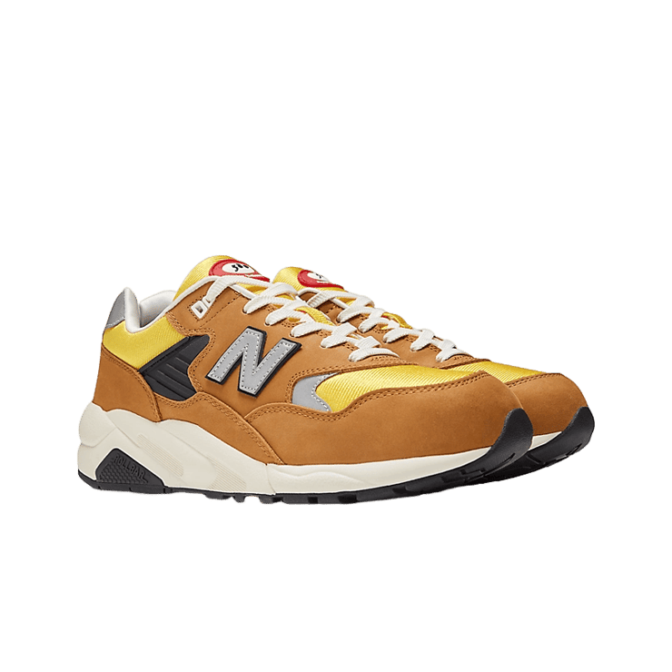 New Balance 580 Beige Yellow Angle 2