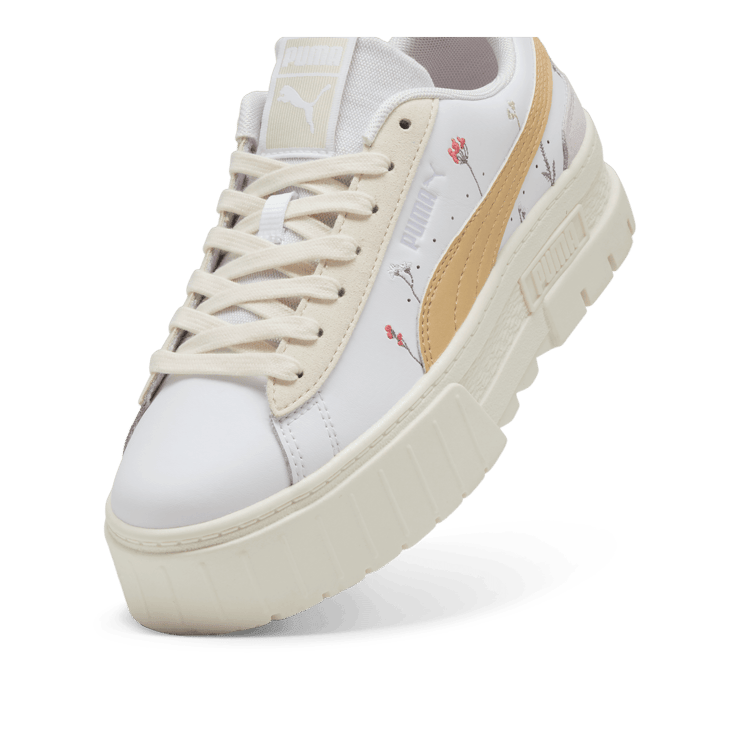 PUMA Mayze Secret Garden Sneakers Women in White - 401262-01