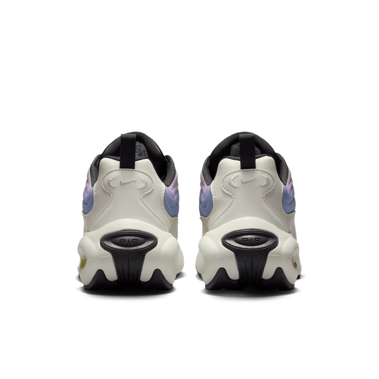 Nike Air Max Portal Angle 3