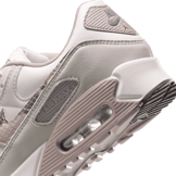 Nike Air Max 90 Angle 5