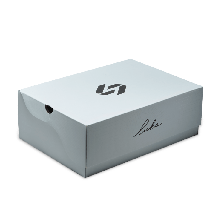 Jordan Luka 4 Flash Crimson (GS) Angle 2