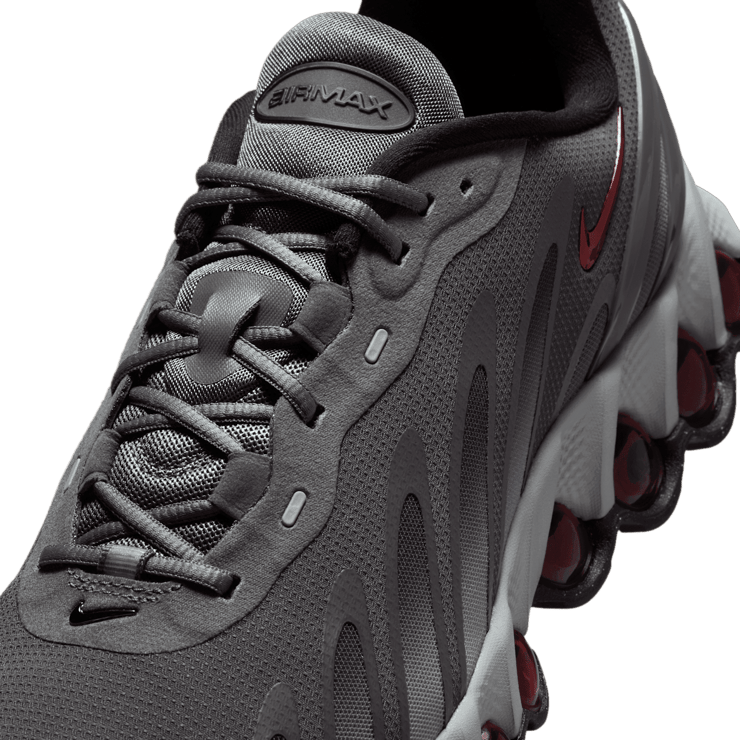 Nike Air Max DN8 Iron Grey Angle 4