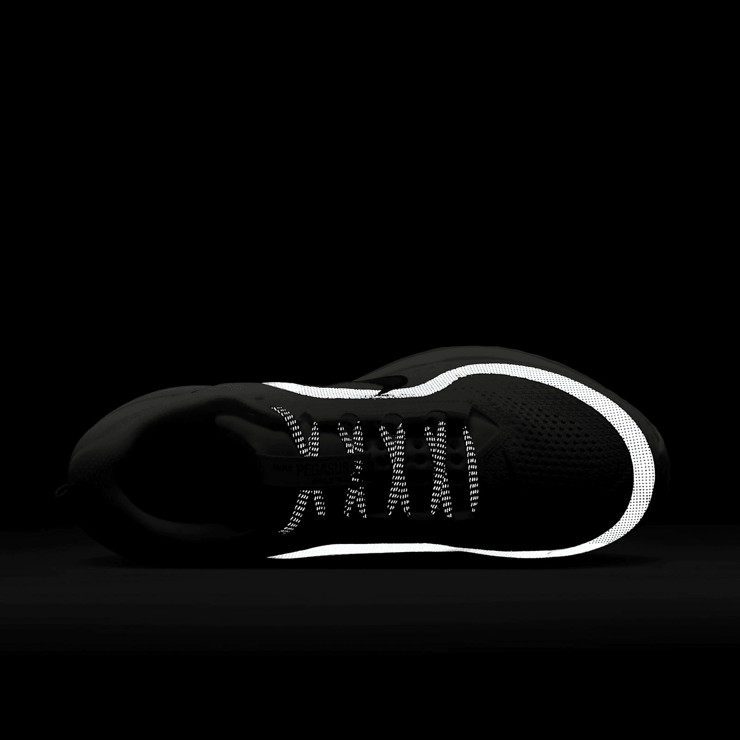 Nike Pegasus Premium White Volt Green (W) Angle 6