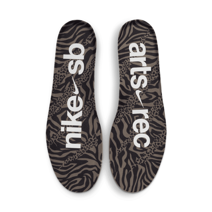 Nike SB Dunk Low Arts-Rec Angle 0