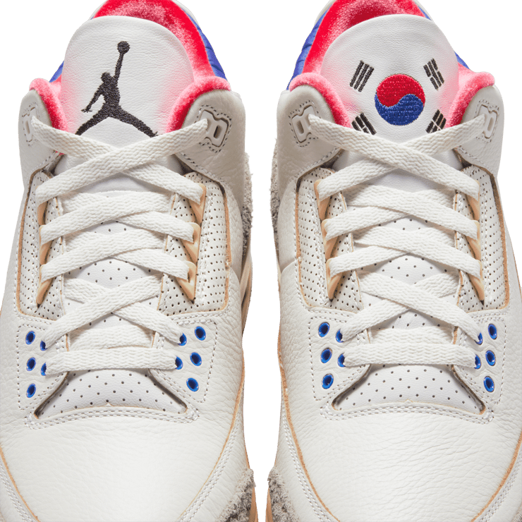 Air Jordan 3 Retro OG SP Seoul 2.0 Angle 11
