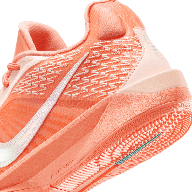◆正規品◆NIKE SABRINA 2 APRICOT AGATE◆関税込◆男女共用◆ The Nike Sabrina 2 Apricot Agate Washed Coral Releases