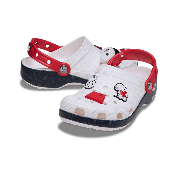 Crocs Classic Clog Peanuts Snoopy (GS) Angle 0