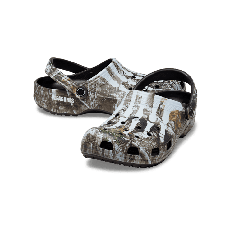 Crocs Classic Clog Realtree Pleasures Skeleton Edge Camo Angle 0