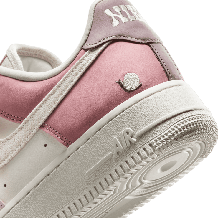 Nike Air Force 1 Low Mushroom (W) Angle 5