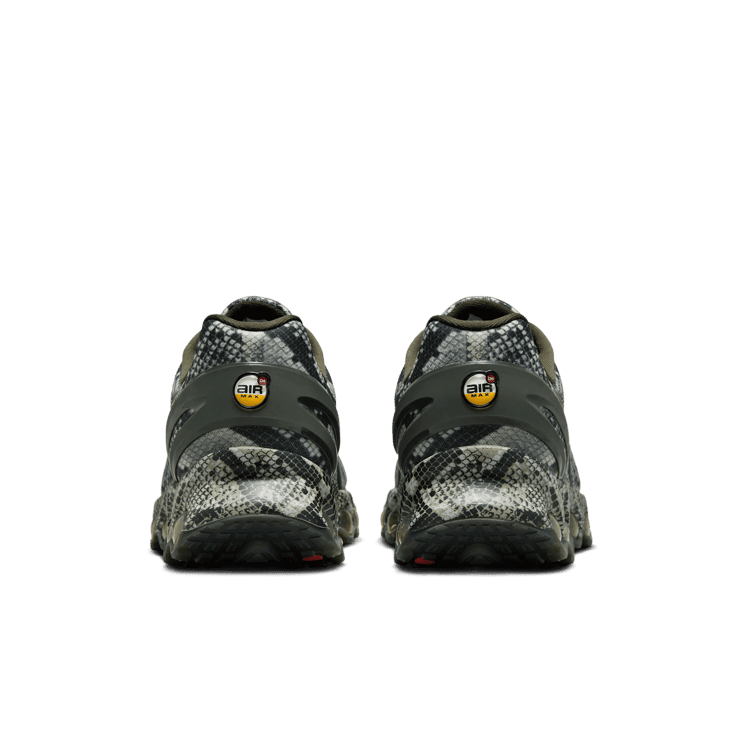 Nike Air Max DN8 Snakeskin Cargo Khaki Angle 3