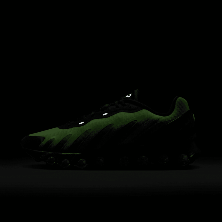 Nike Air Max Dn8 Black Green Strike Angle 8