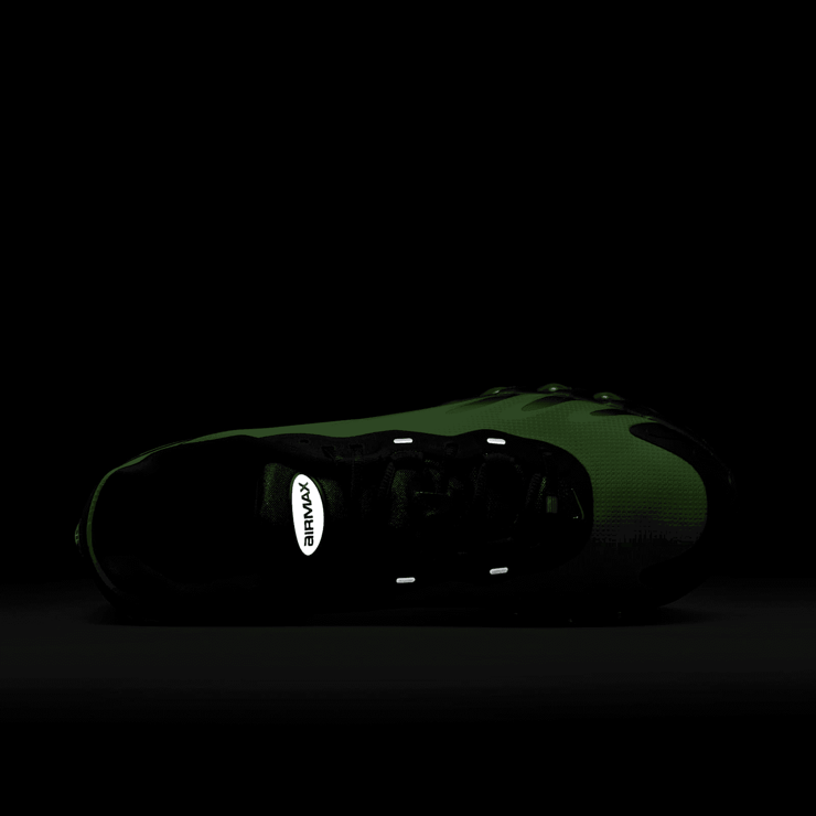 Nike Air Max Dn8 Black Green Strike Angle 6