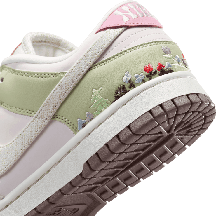 Nike Dunk Low Mushroom (W) Angle 5