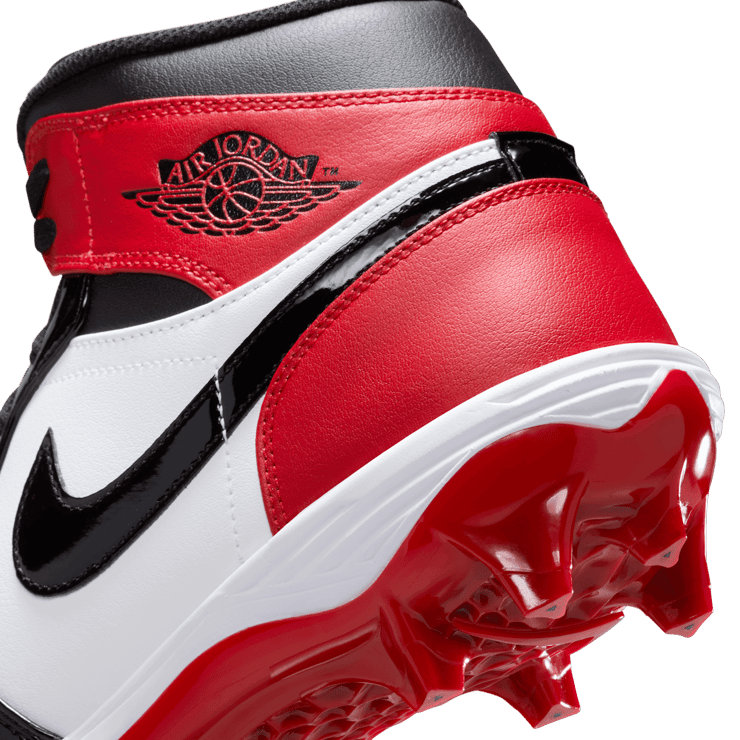 Air Jordan 1 Mid Cleat TD Bred Toe Angle 6