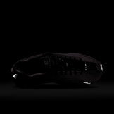 Nike Shox R4 Sakura Angle 2