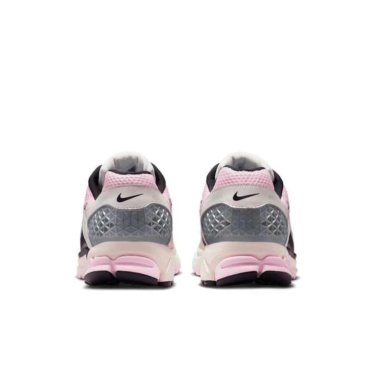 Nike Zoom Vomero 5 Pink Foam Phantom Angle 3