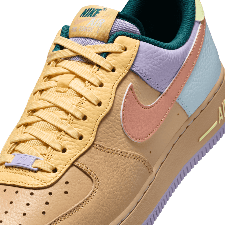 Nike Air Force 1 Low '07 Sesame Hydrangeas Angle 4