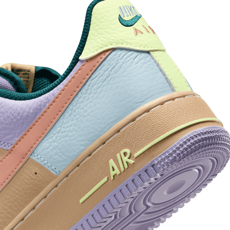 Nike Air Force 1 Low '07 Sesame Hydrangeas Angle 5