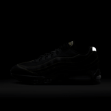 Nike Air Max 95 OG Michigan Angle 4