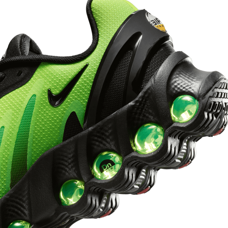 Nike Air Max Dn8 Black Green Strike (GS) Angle 5