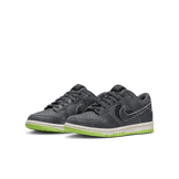 Nike Dunk Low Halloween (GS) Angle 2