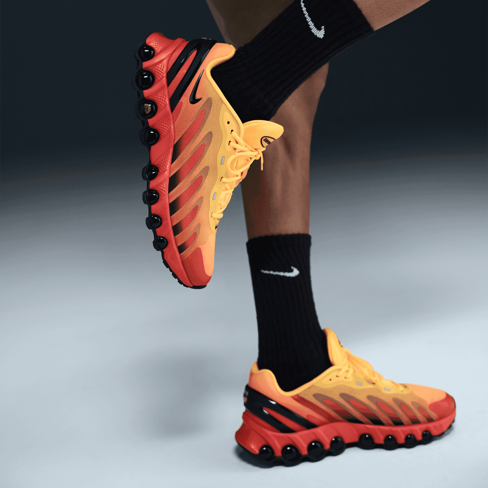 nike air max team orange