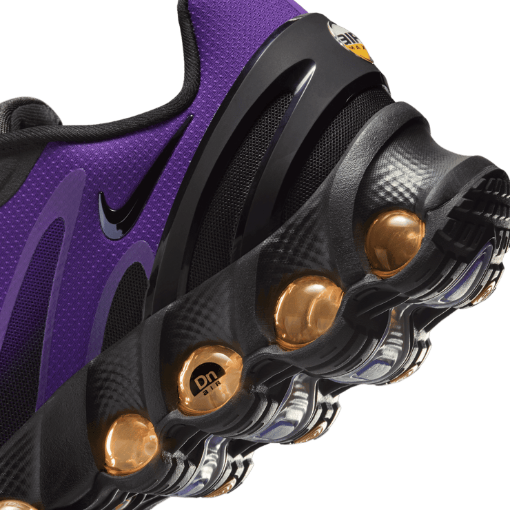 Nike Air Max DN8 Black Indigo Burst Angle 5