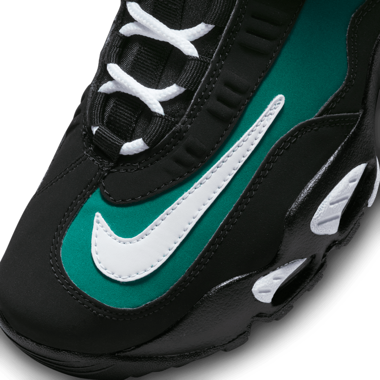   Nike Air Griffey Max 1 Emerald (GS) Angle 8