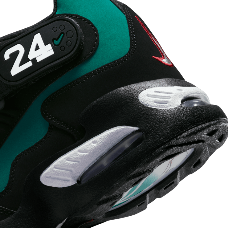   Nike Air Griffey Max 1 Emerald (GS) Angle 6