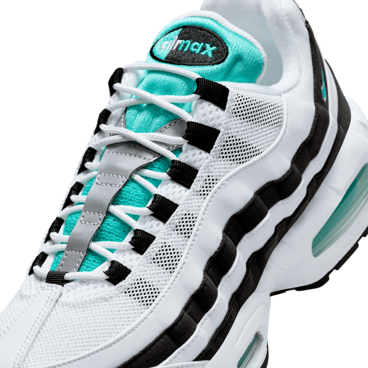 Nike Air Max 95 OG Black Border Angle 9