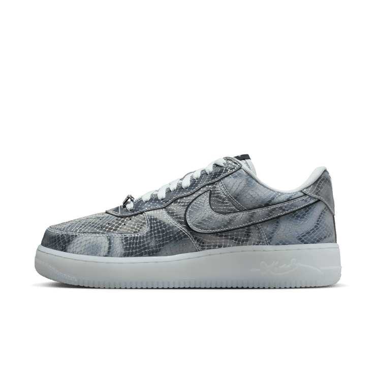 Nike Air Force 1 Low Protro Kobe Bryant Lenticular Angle 5