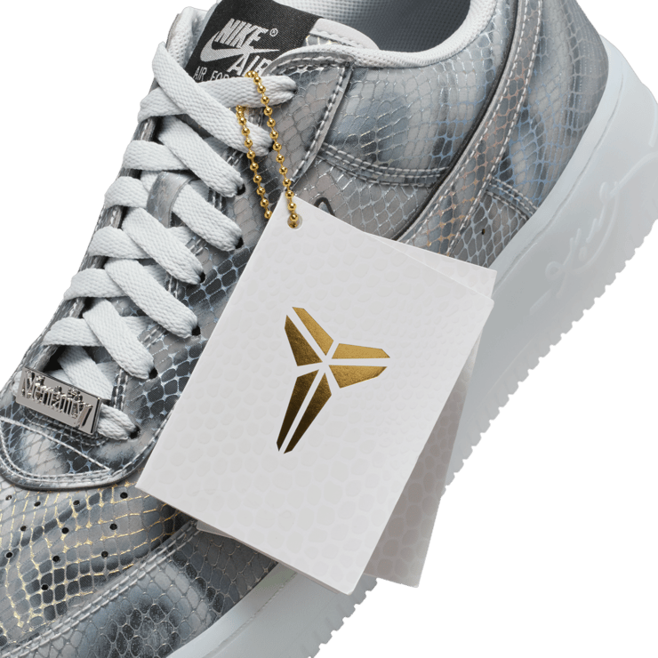 Nike Air Force 1 Low Protro Kobe Bryant Lenticular Angle 10