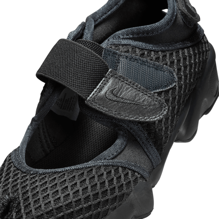 Nike Air Rift Breathe Black (W) Angle 7