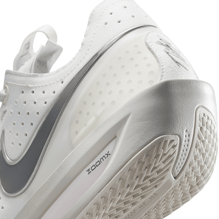 Nike GT Cut 3 Foundation Angle 5