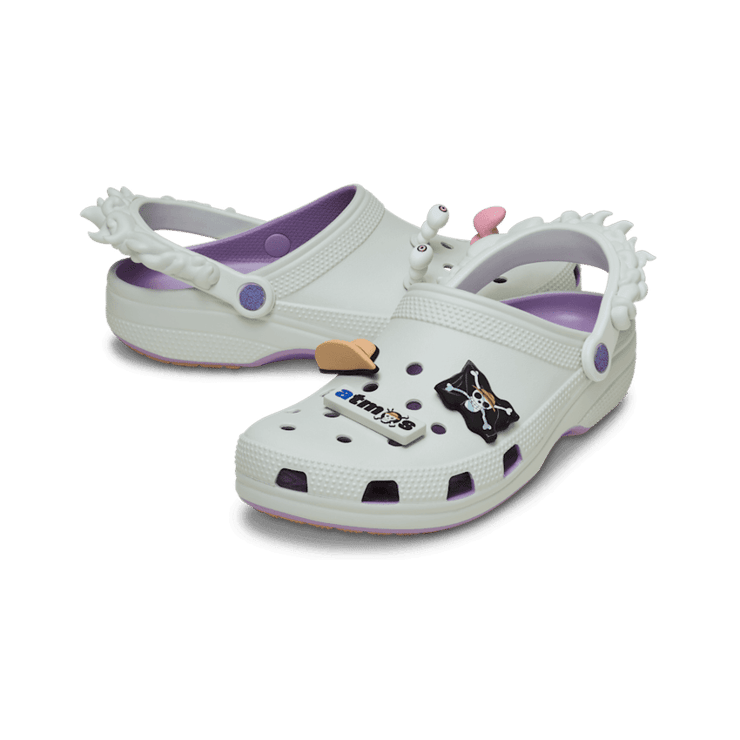 Crocs Classic Clog atmos ONE PIECE Angle 0
