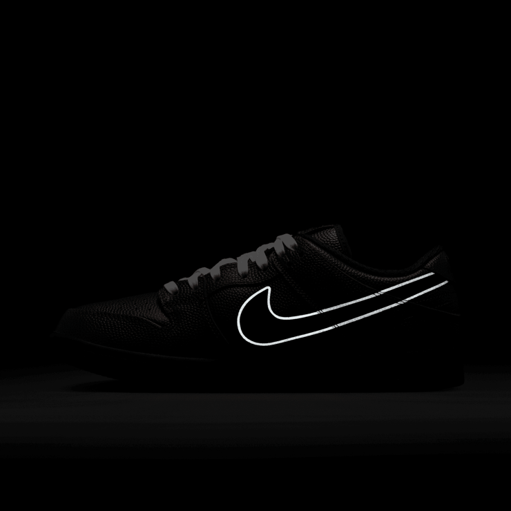 Nike SB Dunk Low Limosine Skateboards Angle 8