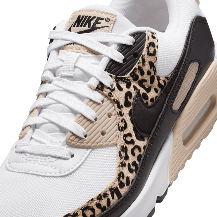 Nike Air Max 90 Leopard (W) Angle 4