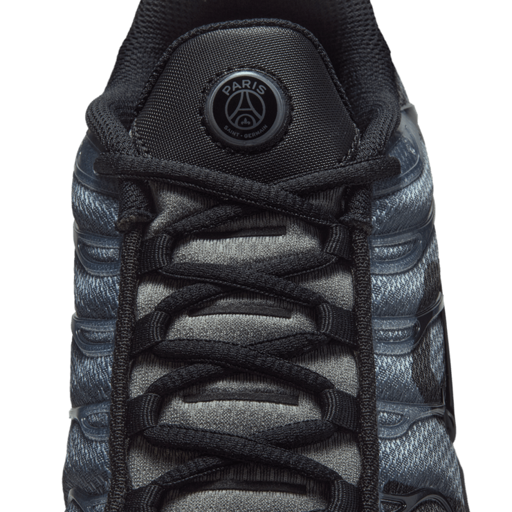 Nike Air Max Plus PSG Black Angle 7
