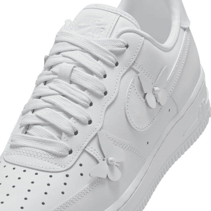 Nike Air Force 1 Low Butterfly (W) Angle 3