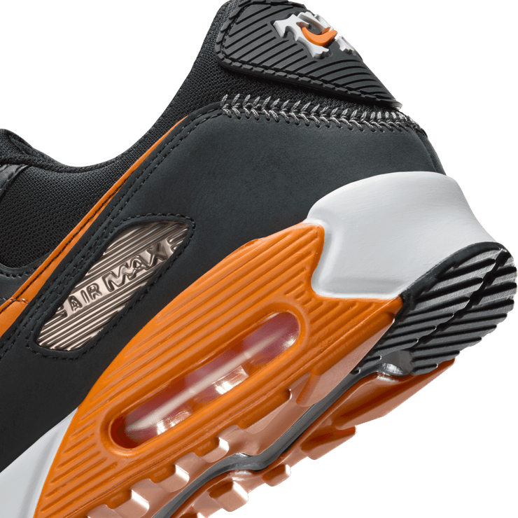 Nike Air Max 90 Yomiuri Giants Angle 2