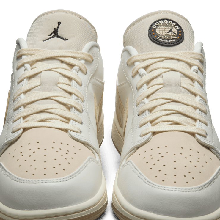 Air Jordan 1 Low Dongdan Angle 7