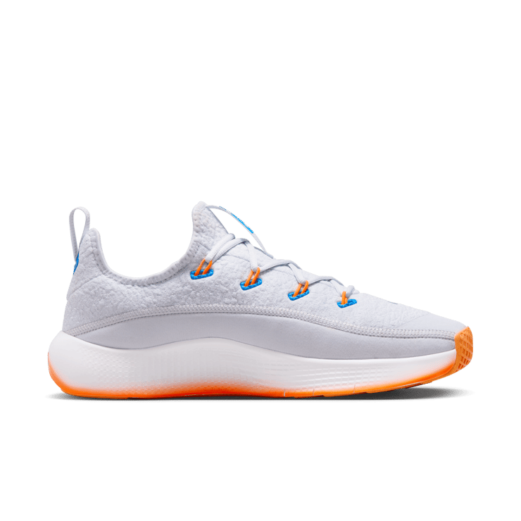 Nike LeBron TR1 Knicks Angle 2