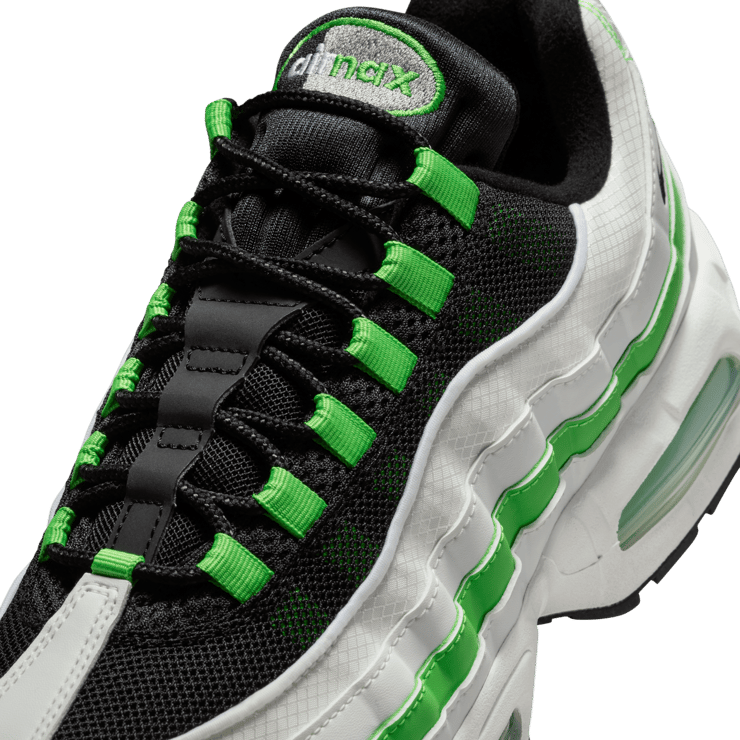 Nike Air Max 95 OG Green Gusto Angle 8