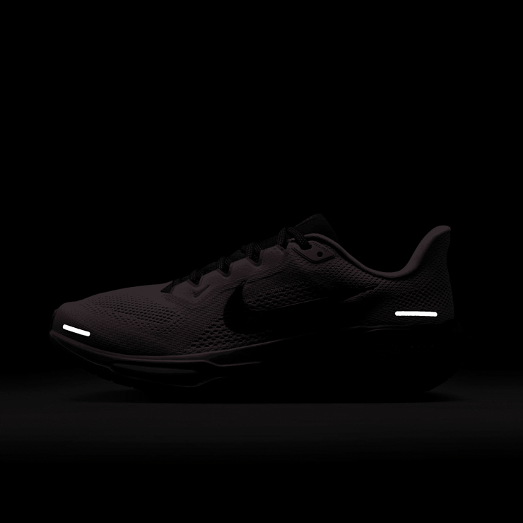 Nike Pegasus 41 Faith Kipyegon (W) Angle 1