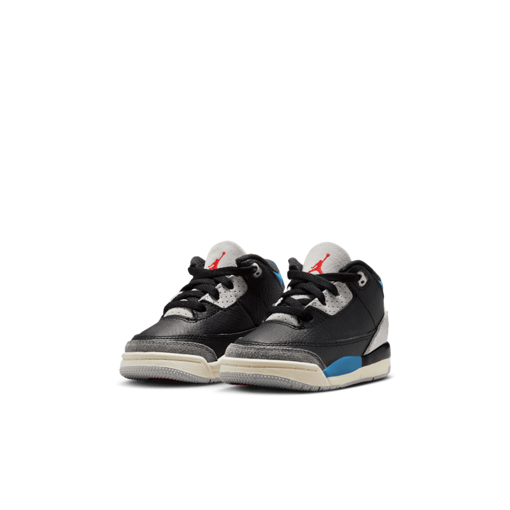 Air Jordan 3 Retro Rare Air Black Military Blue (TD) Angle 1