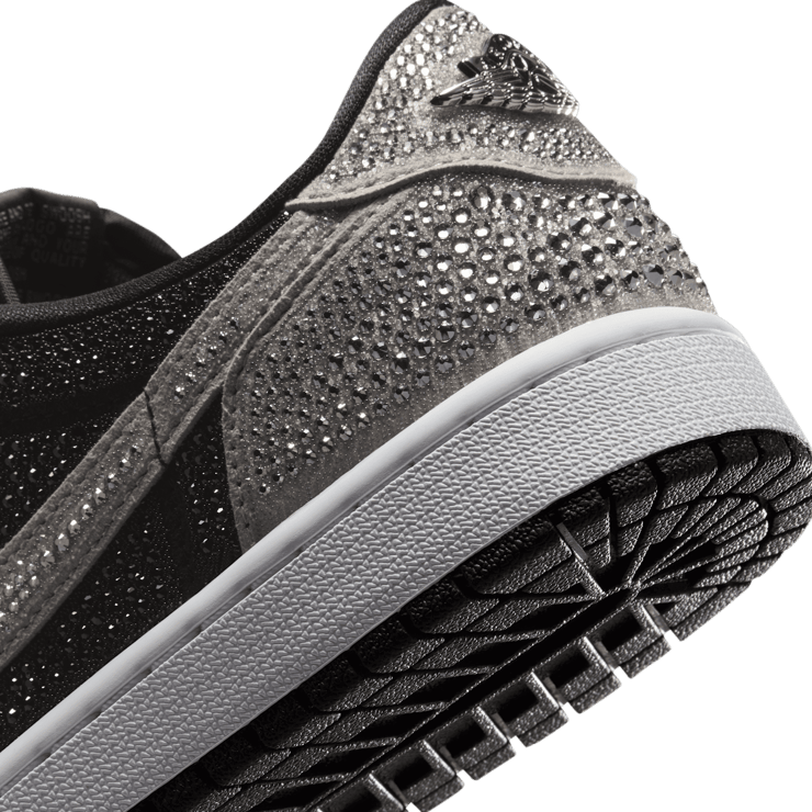 Air Jordan 1 Retro Low OG Swarovski Crystal Shadow (W) Angle 7