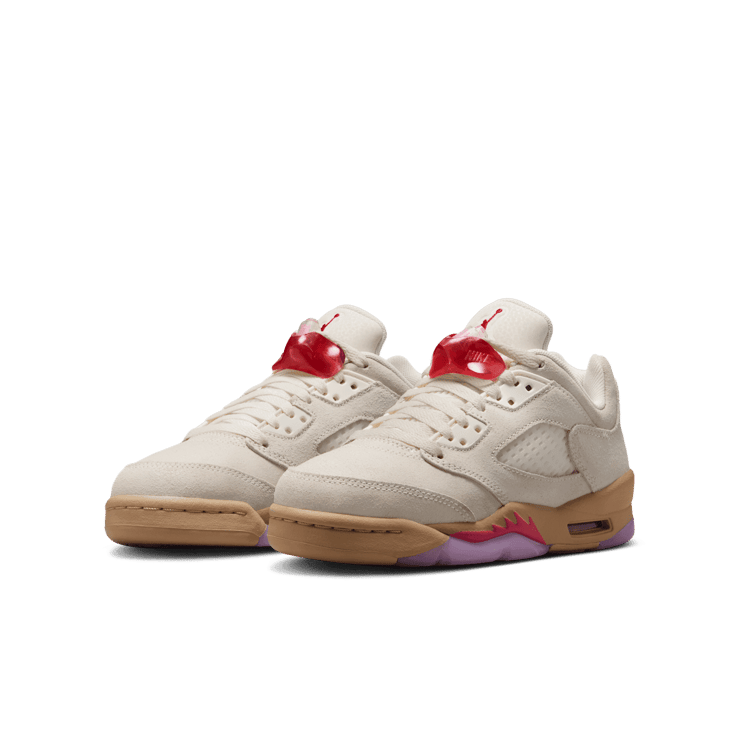 Air Jordan 5 Retro Low Peanut Butter & Jelly (GS) Angle 2